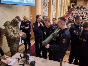 Участники СВО встретились с курсантами Нижегородской академии МВД в рамках проекта «Истории СВОих»
